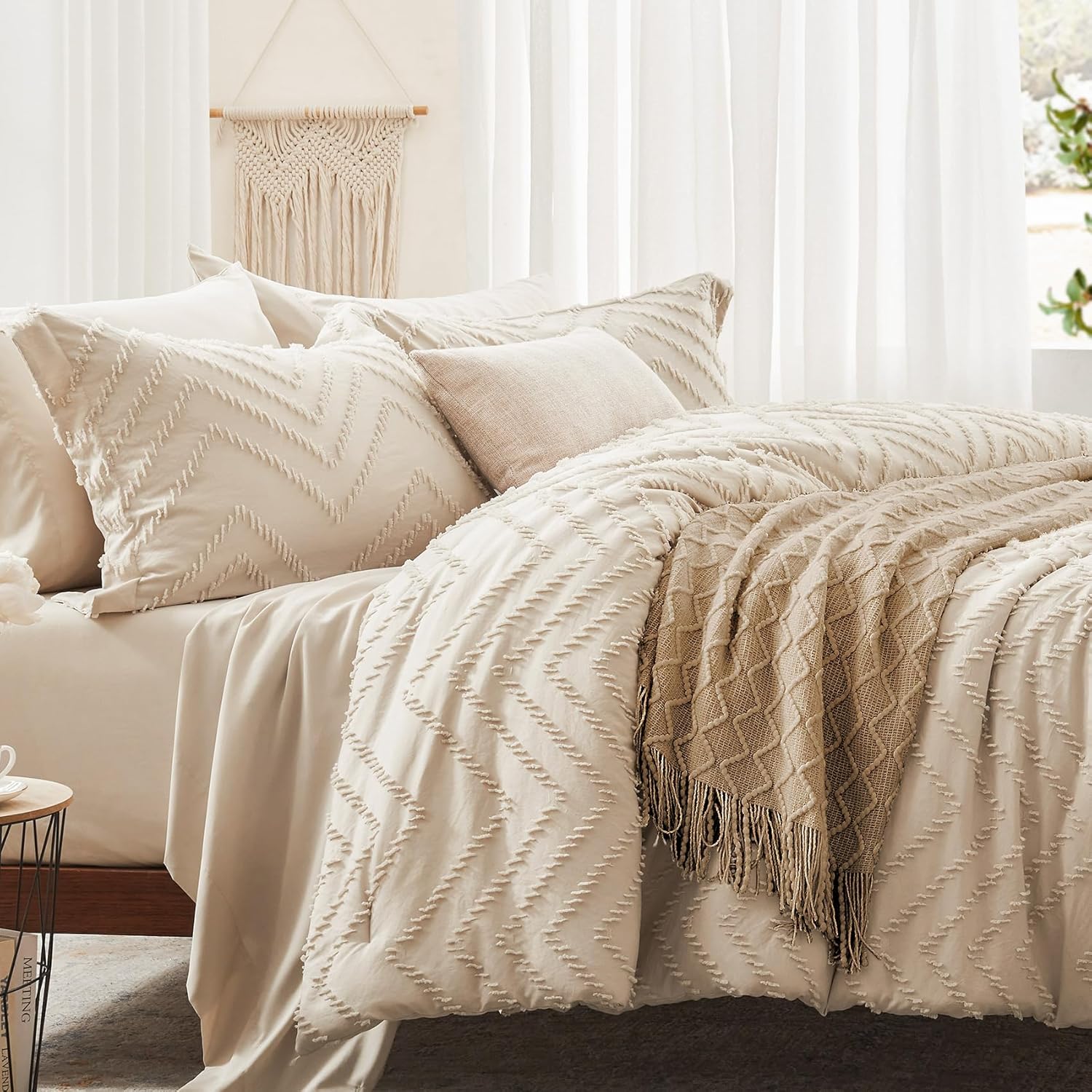 Tufted Bed in a Bag Set - 7 Pcs All Season Bedding Shabby Chic Comforter Sets